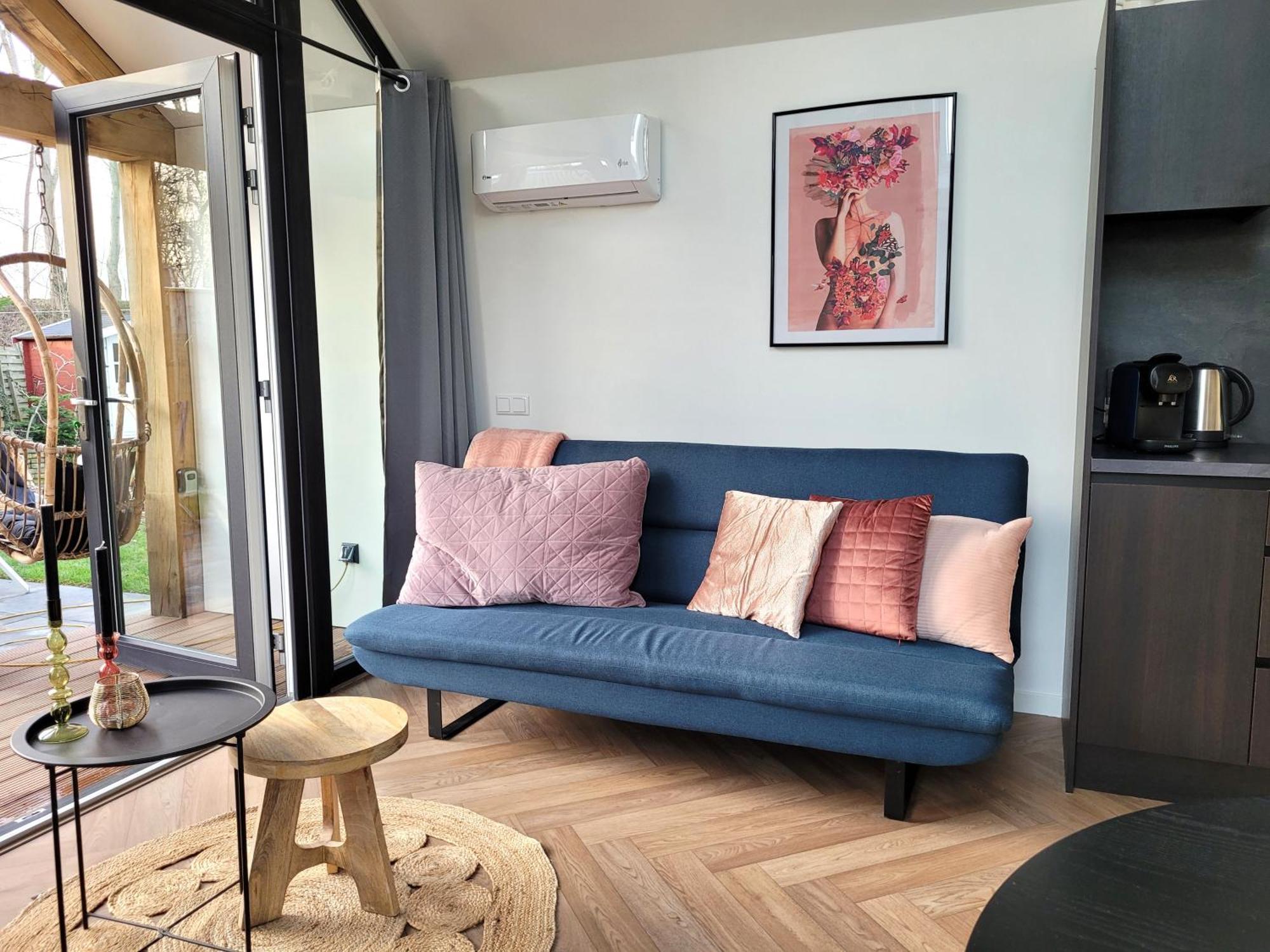 Tiny Zen House In Heinkenszand With Private Sauna, Airco, Outdoor Swimming Pool, Wifi And 2 Bedrooms Exterior foto